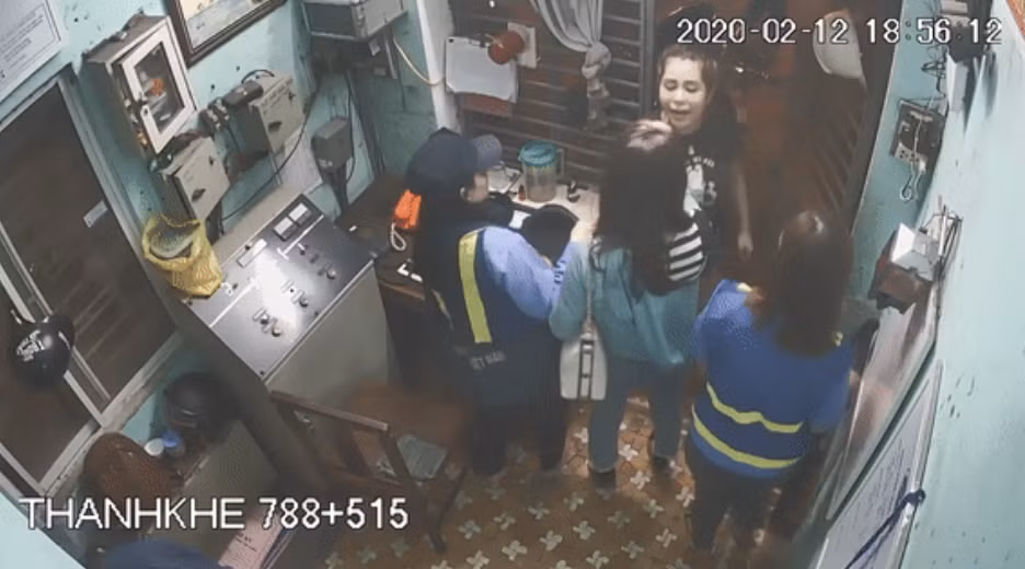 Cong dong mang buc xuc, doi bo tu cap doi hanh hung phong vien VTV