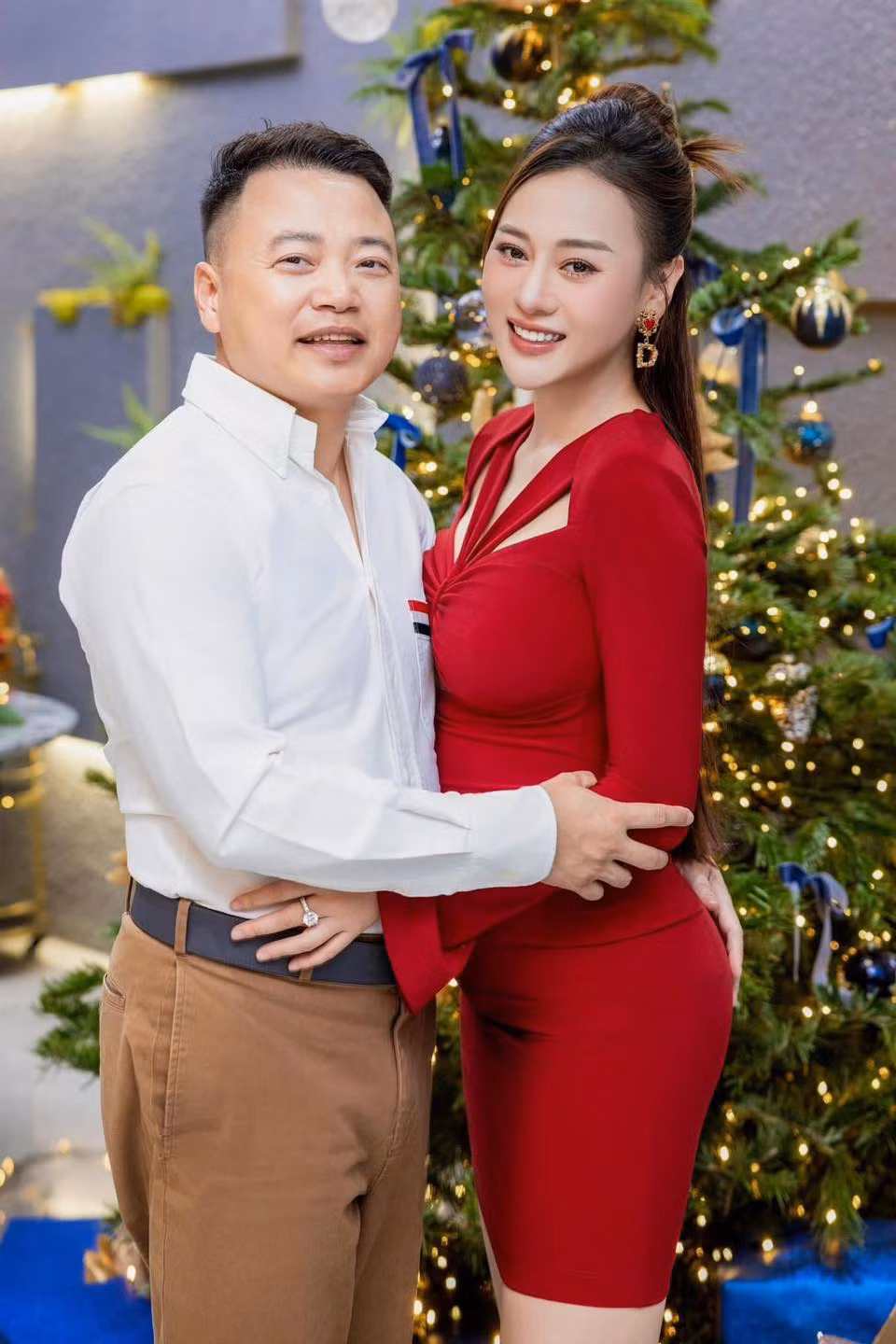 Dù gặp nhiều sóng gió lúc mới công khai nhưng Shark Bình và Phương Oanh thể hiện cuộc sống hôn nhân rất viên mãn, hạnh phúc.