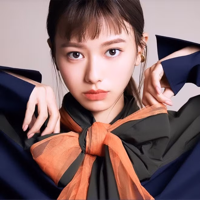 Tạp chí tuổi teen đình đám của xứ sở hoa anh đào là Nicola từng phải săn đón để được Yamamoto Maika kí hợp đồng làm người mẫu độc quyền.