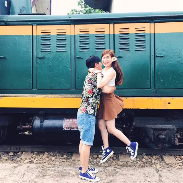 Nhấc bổng cũng từng là trào lưu khiến dân cô đơn "lực bất tòng tâm".