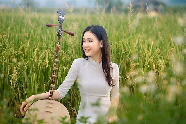Cô nàng cũng đang học thêm ngoại ngữ, duy trì thói quen sinh hoạt lành mạnh, đúng giờ, đi ngủ trước 23h và dậy lúc 5h sáng.