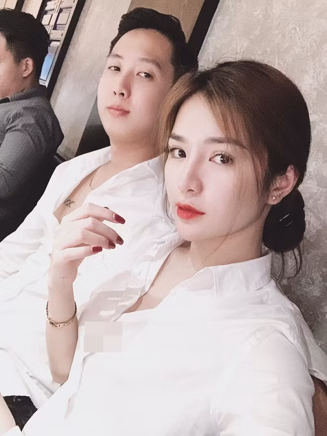 Nhan sắc của Thùy Dương được nhiều người mến mộ. "Xinh đẹp như vậy mà có người yêu, tiếc quá", "Mình có bạn gái xinh vậy thì không để rửa bát đâu, ngồi yên trong nhà ngắm cho vui".