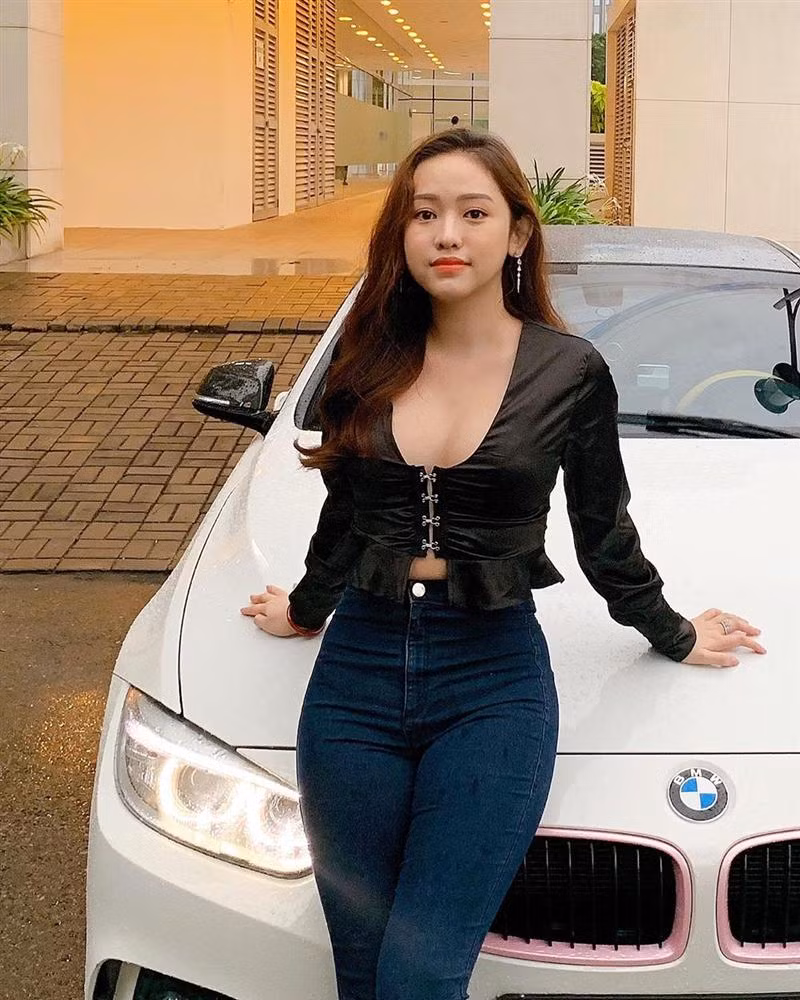 Bên dưới bài đăng, nhiều ý kiến trái chiều được đưa ra từ CĐM.