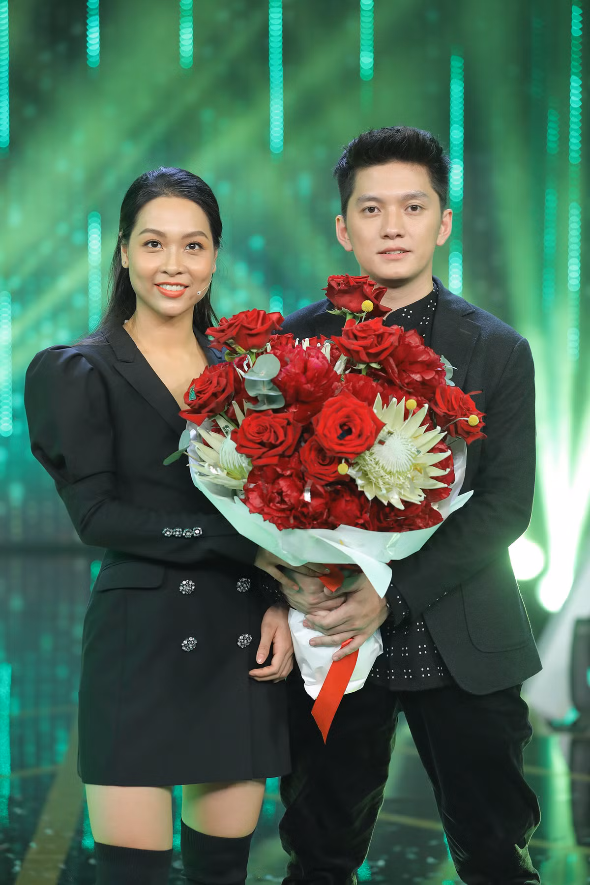 Phương Linh tâm sự cô từng bị người yêu cũ phản bội vì vậy cô muốn tìm được chàng trai chung thủy, tinh tế và nắm bắt được tâm lý người khác.
