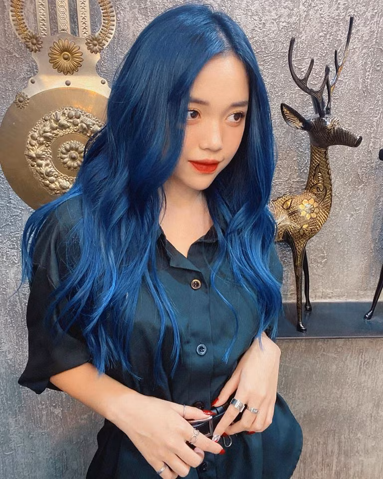 Cô nàng phủ nhận tin đồn lộ clip sex, cho biết đó hoàn toàn là sản phẩm của photoshop. Còn về chuyện sử dụng bóng cười với Quang Cuốn, Linh Ngọc Đàm nhận sai và xin lỗi người hâm mộ, tuy nhiên cô tiết lộ sự việc xảy ra từ hồi tháng 1, khi chưa có lệnh cách ly.