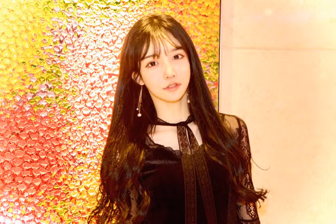Không biết sau Abbily sẽ là hot girl nào tiếp tục "doạ" người hâm mộ bằng khuôn mặt thật của bản thân nữa.