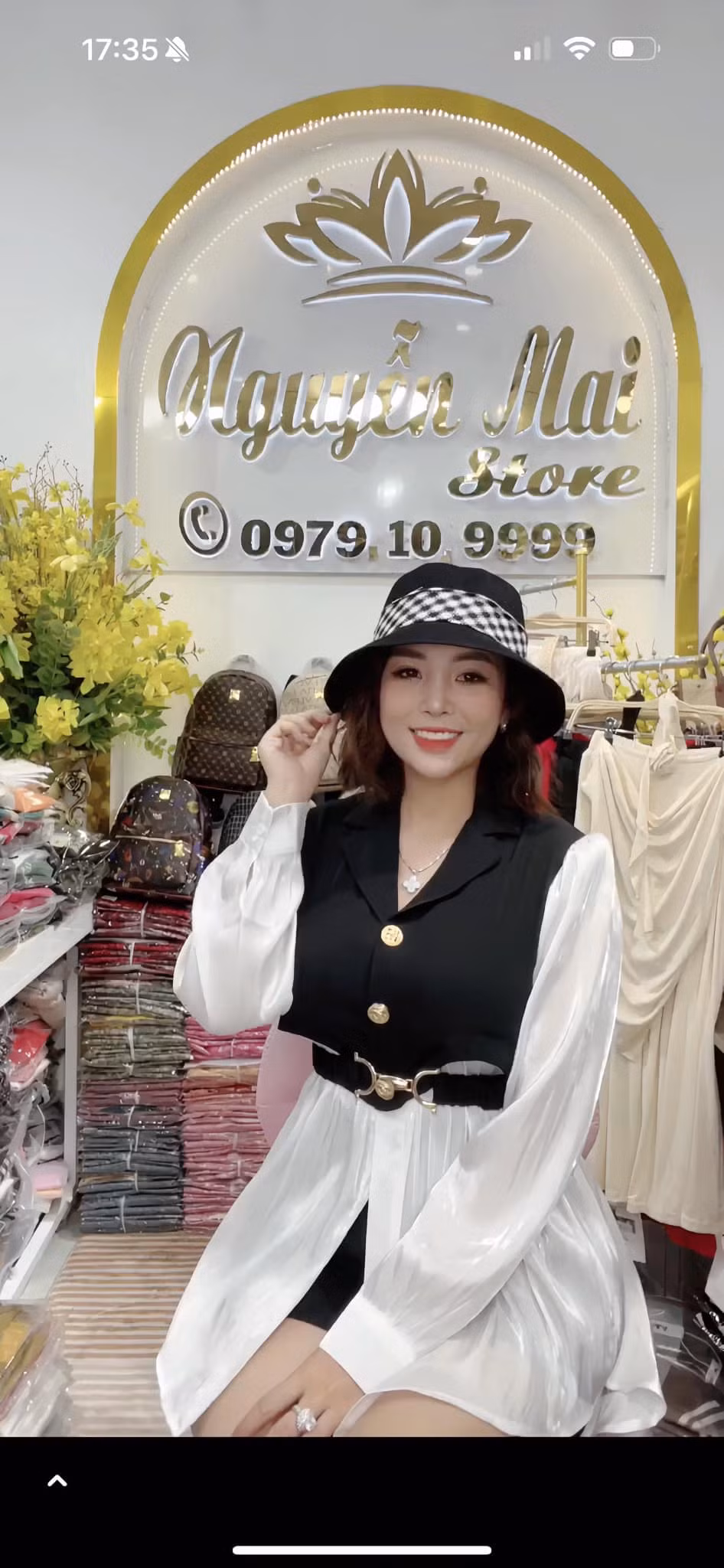 Hình ảnh Nguyễn Mai trong 1 phiên live.
