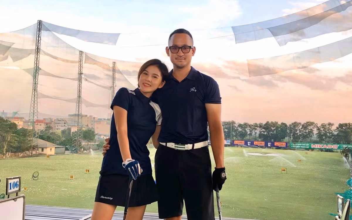 Được biết bạn trai MC Thu Hoài từng có thời gian du học tại Mỹ, hiện giữ vị trí giám đốc điều hành một học viện golf lớn tại Hà Nội.