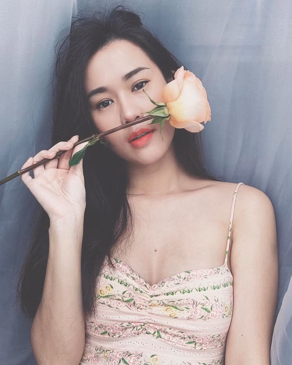 Năm 2015, hot girl Sài Thành công khai tình cảm với rapper Andree và chia tay sau 2 năm mặn nồng. Đến tháng 3/2019, cô nàng hẹn hò với thiếu gia Tuấn Hải nhưng cũng nhanh chóng "đường ai nấy đi" chỉ sau 1 tháng ngắn ngủi.