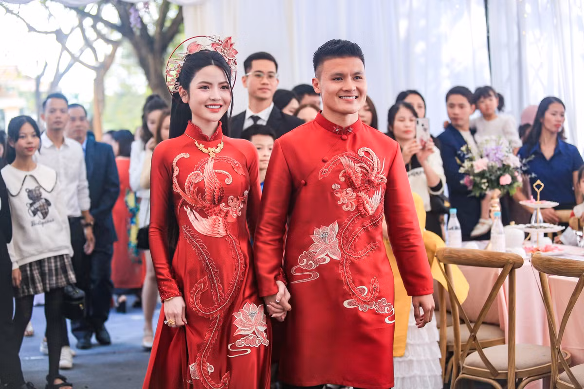 Lễ ăn hỏi của chàng tiền vệ Câu lạc bộ Công An Hà Nội diễn ra ngày 1/1/2024