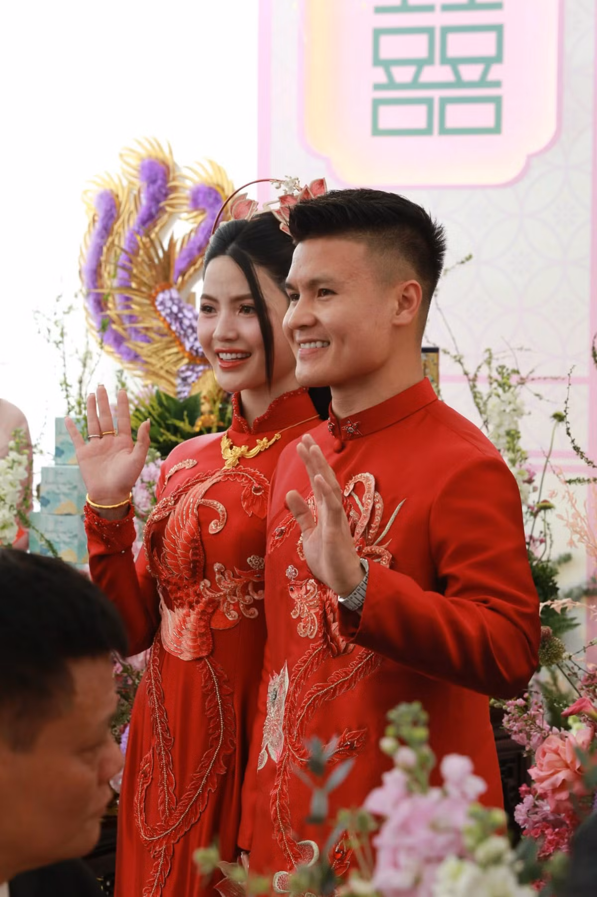 Chắc chắn đám cưới của tiền vệ đội tuyển Việt Nam sẽ nhận được rất nhiều sự quan tâm của người hâm mộ, giới truyền thông, đặc biệt là sự tham dự của rất nhiều cầu thủ nổi tiếng
