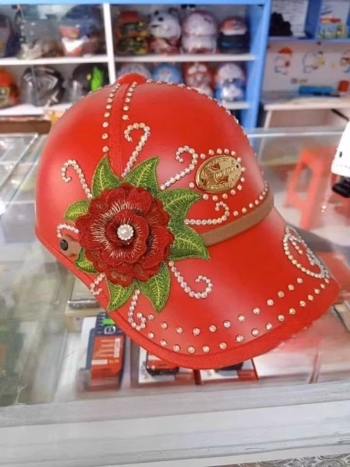 Đủ màu cho chị em chọn lựa...