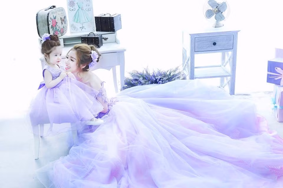 Bài đăng trên của Elly Trần hiện vẫn thu hút sự chú ý của đông đảo CĐM và nhận được nhiều ý kiến trái chiều.