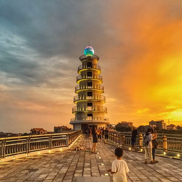Với lợi thế vị trí và thiết kế, cầu đi bộ đều toát lên vẻ lung linh, huyền ảo vào bất cứ thời điểm nào trong ngày.