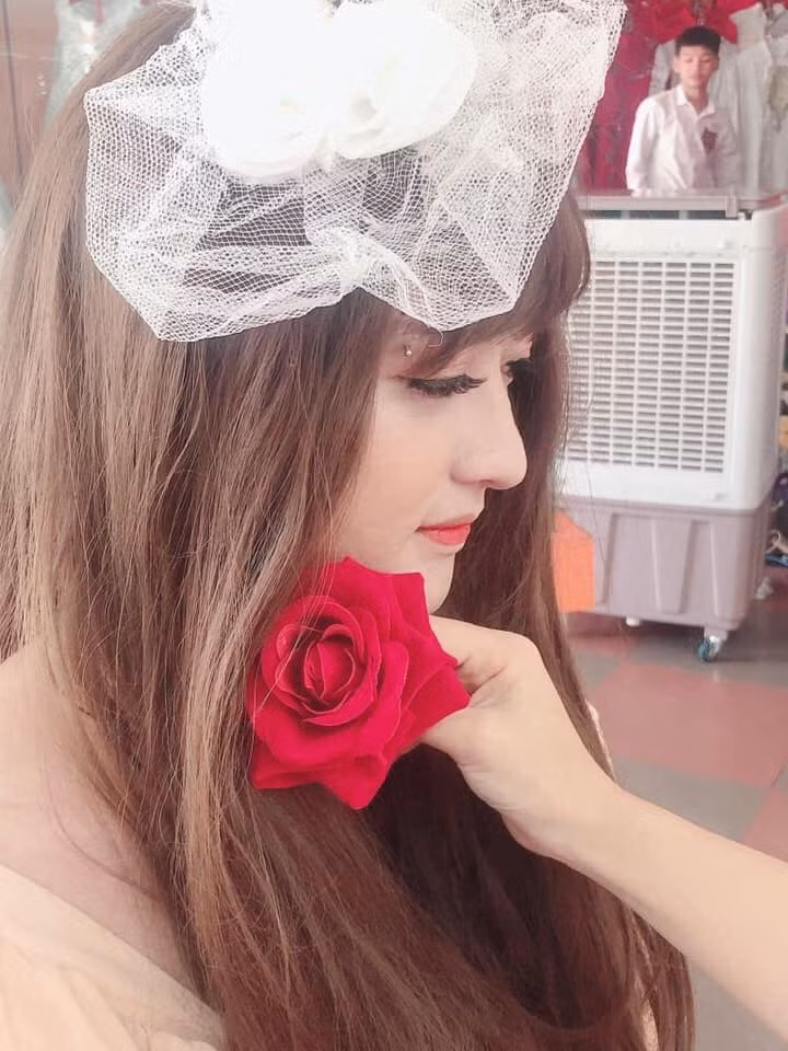 Gai dep va man makeup hau truong “dien dao” dan mang: “Cu lua xuat sac“-Hinh-3