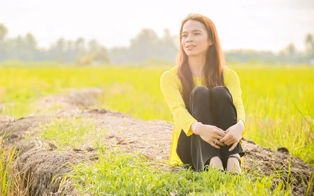 Nằm nép mình trên con đường Bình Thới (Q.11), quán hàng nhỏ của chị từng cực kì đông khách sau khi được một số Youtuber ghé thăm, ngay cả cái tên Tây Thy cũng là được một Youtuber đặt cho.