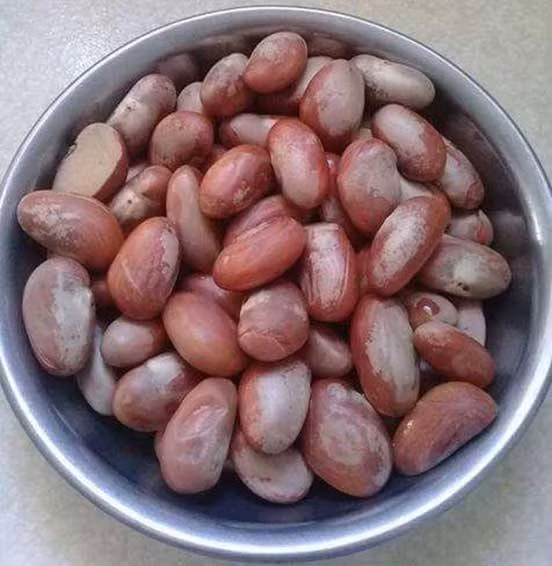 Hạt mít luộc - đặc sản của tuổi thơ.
