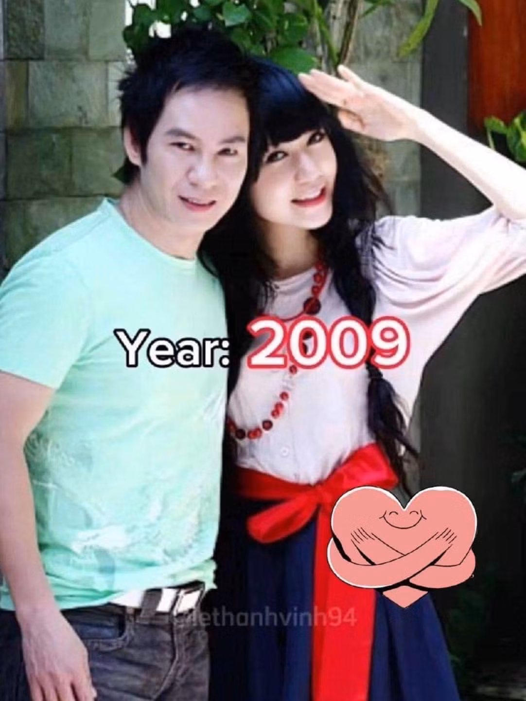 Cặp đôi gặp nhau lần đầu năm 2002, khi Minh Hà được mời làm diễn viên cho MV Kiếp phong ba của Lý Hải. Tuy nhiên phải đến 2 năm sau, cặp đôi mới gặp lại. Lúc này, Minh Hà được mời thẳng vào vai nữ chính trong Trọn đời bên em Vol 5 của Lý Hải.