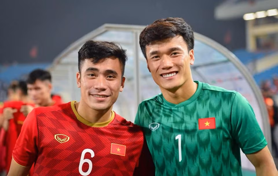 Vuot mat anh trai 