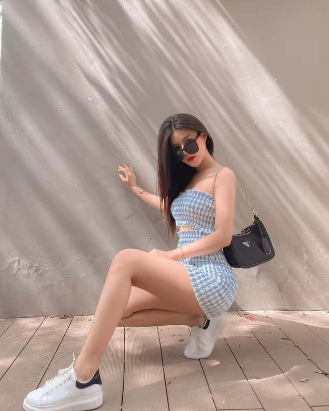 Theo dõi trang cá nhân có thể thấy Thảo là một hot girl rất xinh đẹp với lượng người theo dõi khá lớn trên MXH.