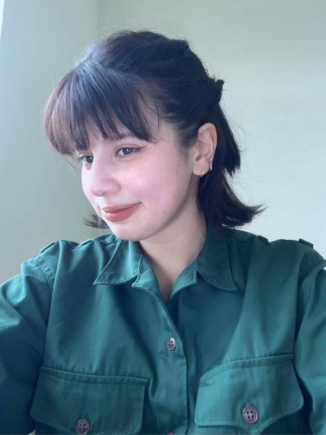 Càng lớn Ebra Lê càng xinh xắn hơn.