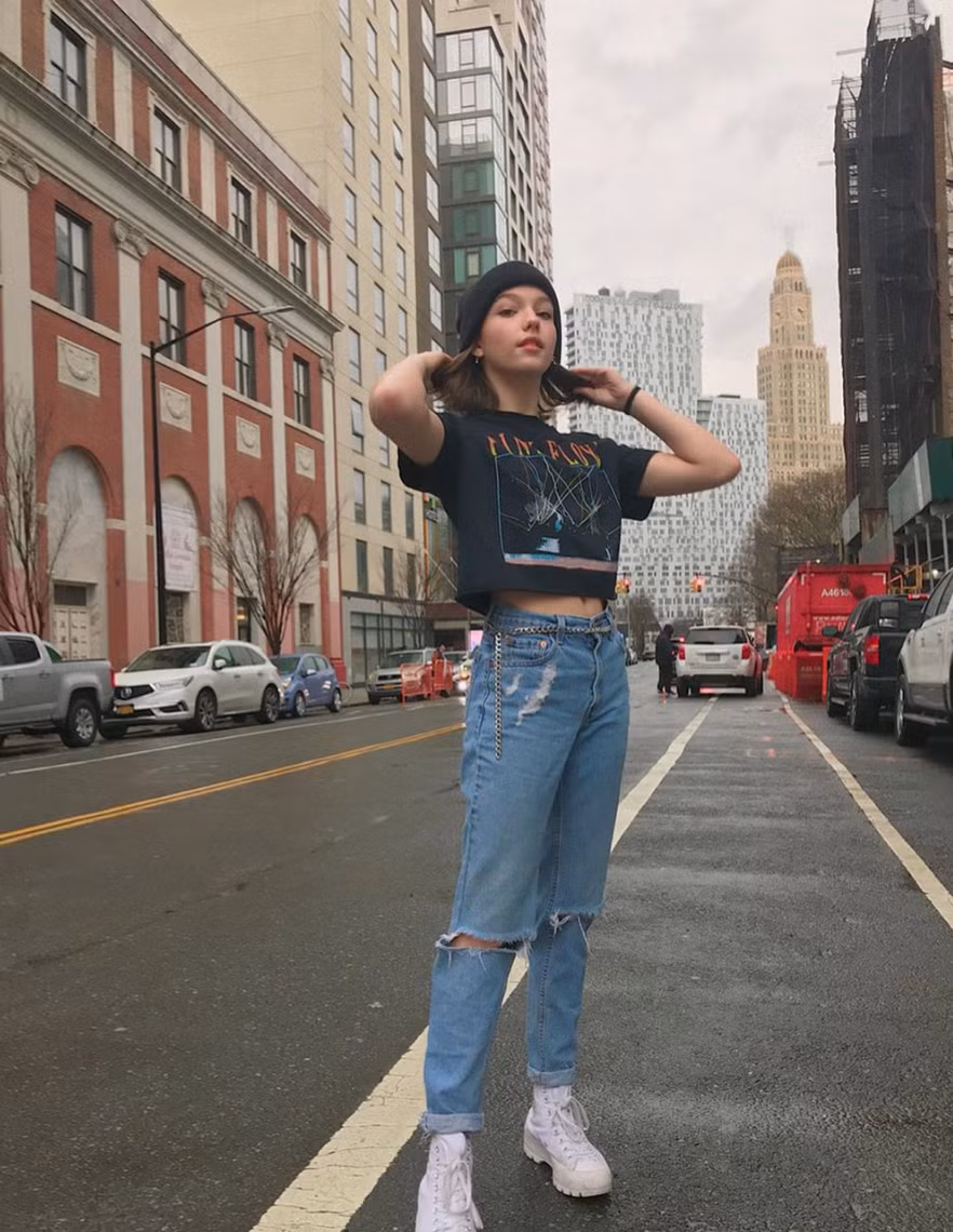 Dù vẫn còn nhỏ tuổi nhưng hot girl 2K4 đã góp mặt trong rất nhiều bộ phim nổi tiếng như Clique Wars (2015), Criminal Minds: Beyond Borders (2017), Nicky, Ricky, Dicky &amp; Dawn (2017),....Cô cũng là gương mặt người mẫu quen thuộc của nhiều nhãn hàng thời trang, thực phẩm lớn.