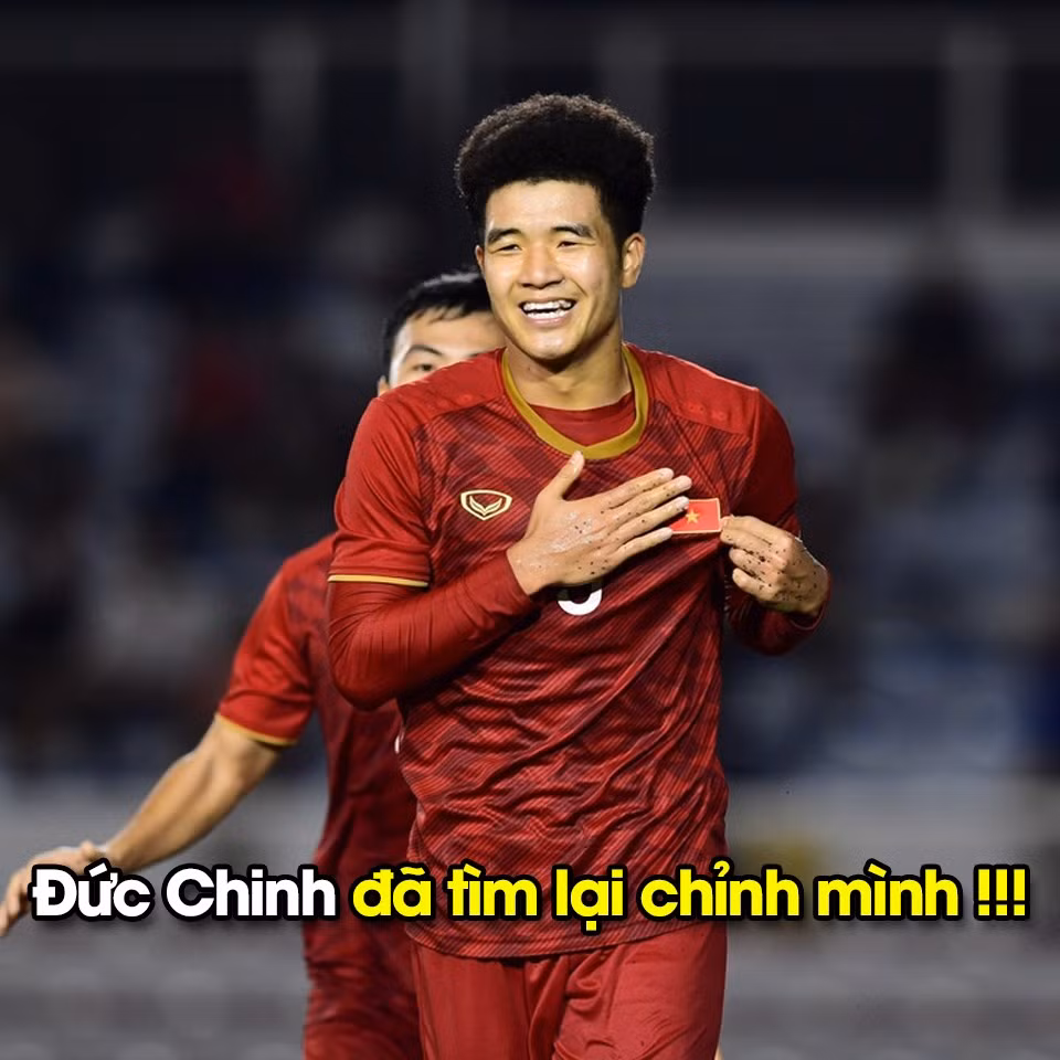Không chỉ có Bùi Tiến Dũng, Hà Đức Chinh cũng là cầu thủ đội tuyển U23 Việt Nam bị cộng đồng mạng réo tên. Sau khi ghi 8 bàn thắng tại SEA Games 30, cầu thủ quê Phú Thọ đã tìm lại chính mình, lấy lại chiếc "chân gỗ" vốn có.