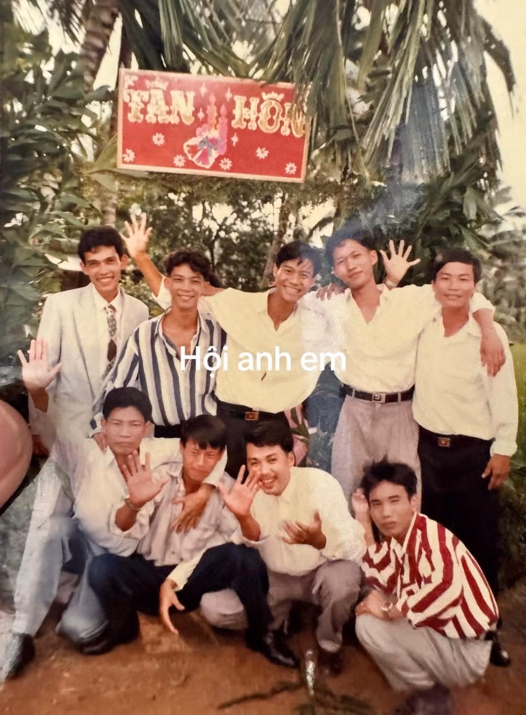 Hội anh em của bố.