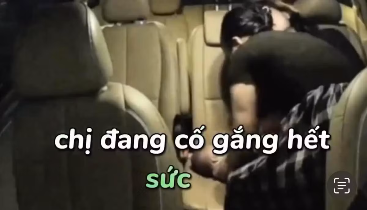 Mẹ bé vì quá hoảng loạn, không giữ được bình tĩnh đã khóc liên tục. Nữ điều dưỡng đã trấn an mẹ em bé, hướng dẫn mẹ bé giúp đỡ mình cùng cướp sinh mạng em bé từ tay tử thần.