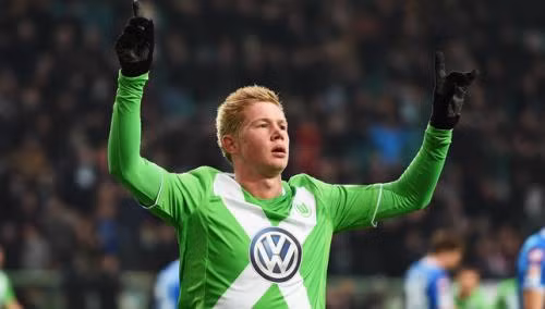 Sau khoảng thời gian "mất tích" tại Stamford Bridge, Kevin De Bruyne đã thật sự lột xác ở mùa giải năm nay trong màu áo Wolfsburg. Qua 26 trận đến thời điểm hiện tại, tiền vệ người Bỉ đã ghi được 11 bàn cùng 13 lần kiến tạo cho đồng đội lập công.