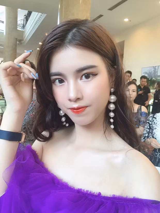 Người đẹp này từng đăng quang Hoa khôi Kinh đô Việt Nam 2019.