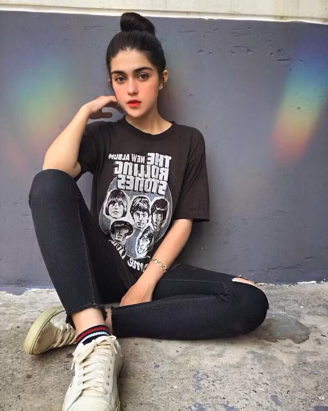 Sau những lần phải đối diện với tiếng xấu dư luận, hot girl lai nhận ra không thể là vừa lòng tất cả mọi người nên quyết định sống theo cách mà bản thân cho là đúng đắn.