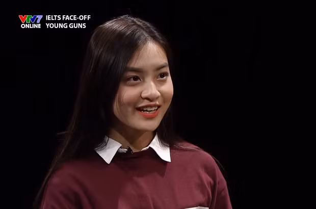 Nguyễn Lâm Thảo Tâm (sinh năm 2000) gây ấn tượng sau khi xuất hiện trong chương trình IELTS Face-off ngày 18/11 với màn "bắn" tiếng Anh lưu loát và đầy tự tin.