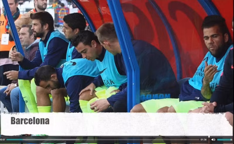 Với tinh thần để các cầu thủ trẻ có dịp cọ xát ở những trận đấu tại La Liga, HLV Luis Enrique của Barca đã cất nhiều ngôi sao bóng đá trên ghế dự bị như Pique, Suarez và cả Alves.