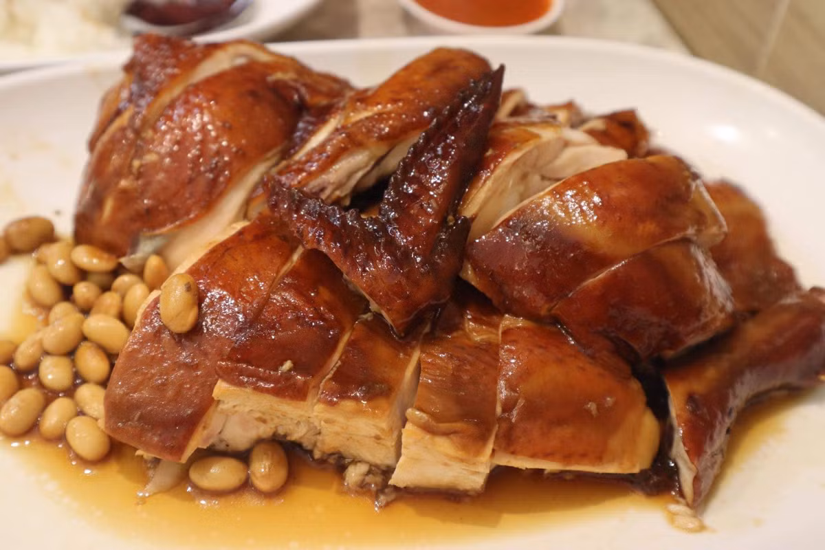 Hoi ban than nha nguoi ta: 5/7 di du hoc, 2 nguoi con lai moi 