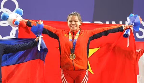 Trước khi tham dự SEA Games 2019, Hồng Thanh chỉ đạt mức 123kg chứ chưa bao giờ đạt 124kg. Thế nhưng khát vọng chiến thắng đã khiến cô quyết tâm lội ngược dòng ngoạn mục.