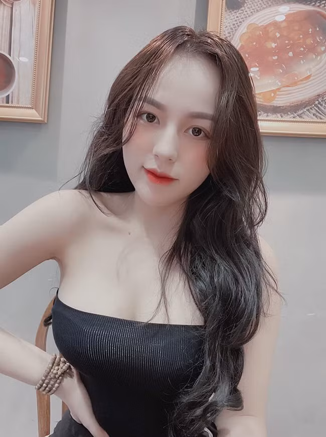 Với ngoại hình mập mạp, Mỹ Duyên không ít lần bị tổn thương bởi sự châm chọc của mọi người.