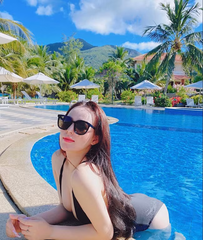 Ngay cả bạn trai cũ của cô cũng "ném" ra bao lời lẽ khiếm nhã chỉ vì cô quá béo.