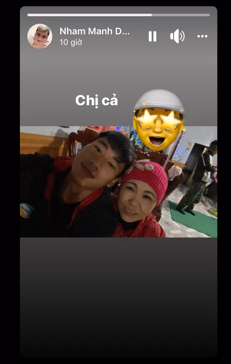 Trong khi đó, tiền đạo Nhâm Mạnh Dũng nhanh chóng về quê đoàn tụ gia đình. Anh là một trong những cái tên mới được triệu tập lên tuyển U23 Việt Nam năm nay nhưng lại chưa có cơ hội ra sân.