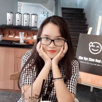 Coi âm nhạc như một phần không thể thiếu của cuộc sống, Quỳnh Chi tham gia sinh hoạt câu lạc bộ về nghệ thuật.