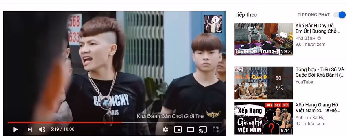 Hay những clip "Khá Bảnh dạy dỗ em út" thu hút hàng triệu view.