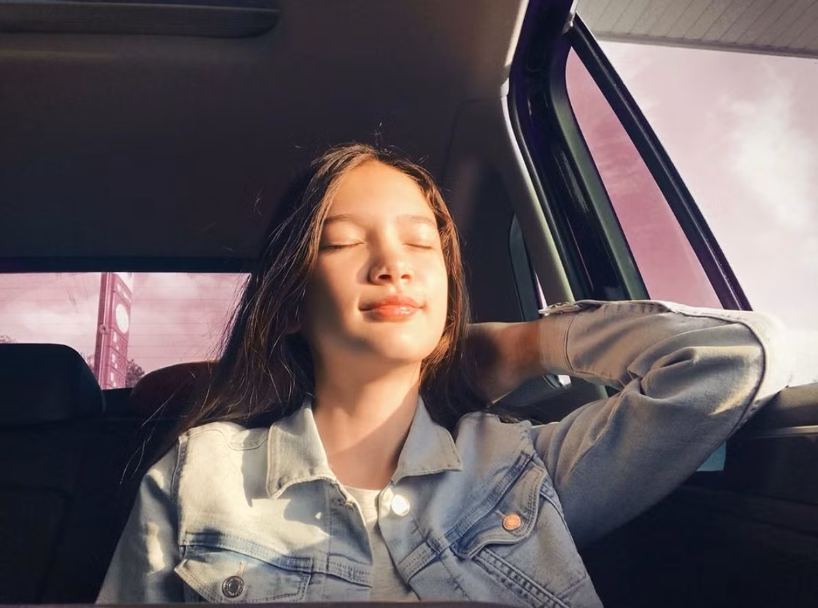 Hiện tại, dù mới ở tuổi 12 nhưng em gái Văn Lâm đã cao sở hữu chiều cao vượt trội 1m65. Khuôn mặt xinh xắn cùng lợi thế về ngoại hình, không khó để cô bé thử sức ở lĩnh vực người mẫu.