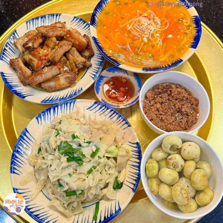 Một chút măng xào cho ngày hè nóng bức.