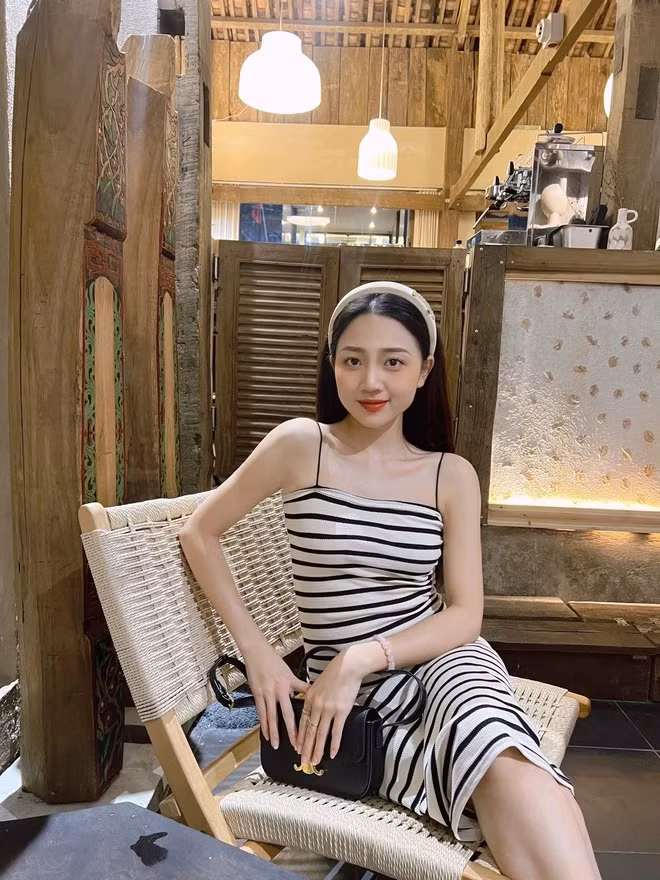 Cô nàng được yêu mến bởi nét diễn tự nhiên cùng vẻ ngoài xinh đẹp. Hot girl thu hút được một lượng lớn fan trung thành cho kênh SVM cũng như cho bản thân.