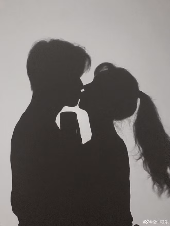 Sau khi câu chuyện của Khả Lạc được chia sẻ, cư dân mạng đều phải xuýt xoa vì quá dễ thương quá.