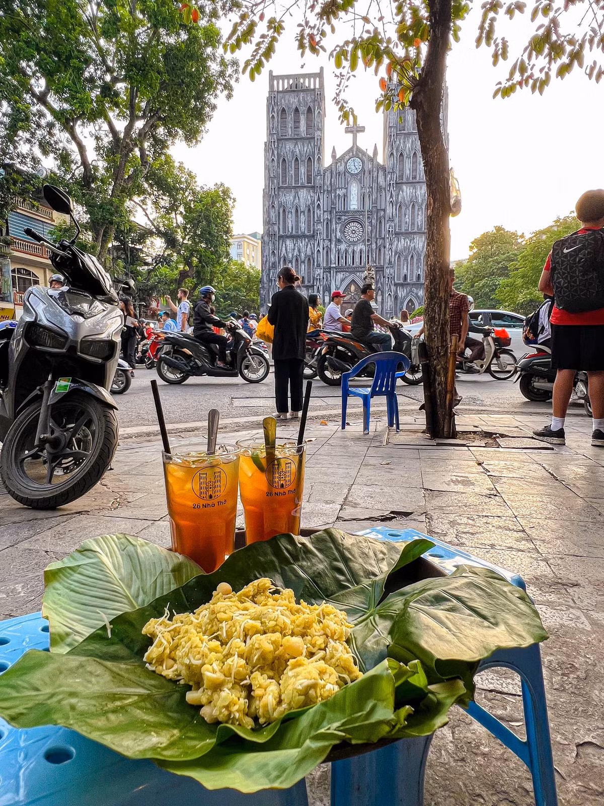 Nhung dieu cac ban tre nhat dinh phai thu khi Ha Noi vao thu-Hinh-4