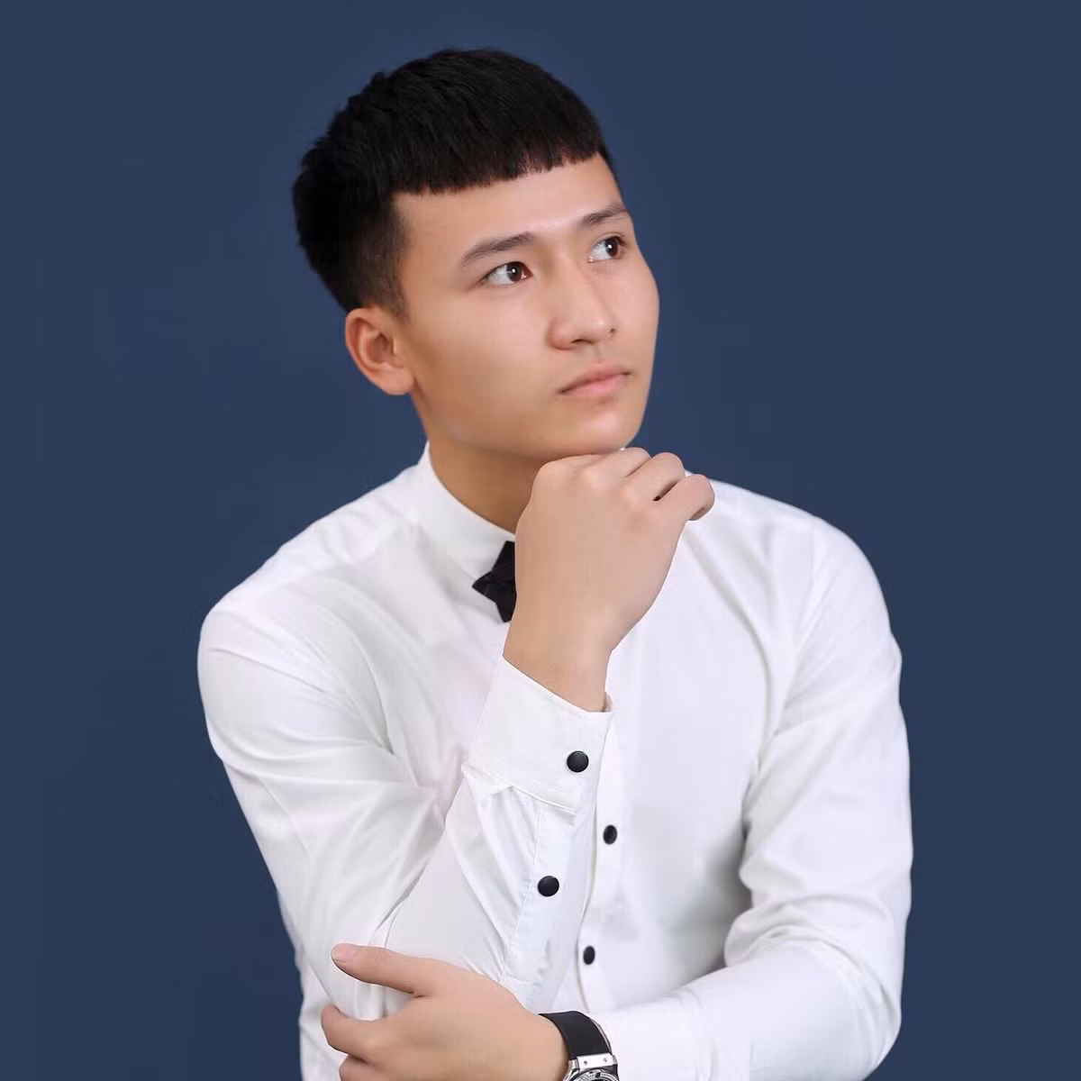 Hiện, trang cá nhân của Lâm "con" có hơn 14.000 lượt theo dõi. Anh chàng rất chăm chỉ tương tác và đăng ảnh lên mạng xã hội.