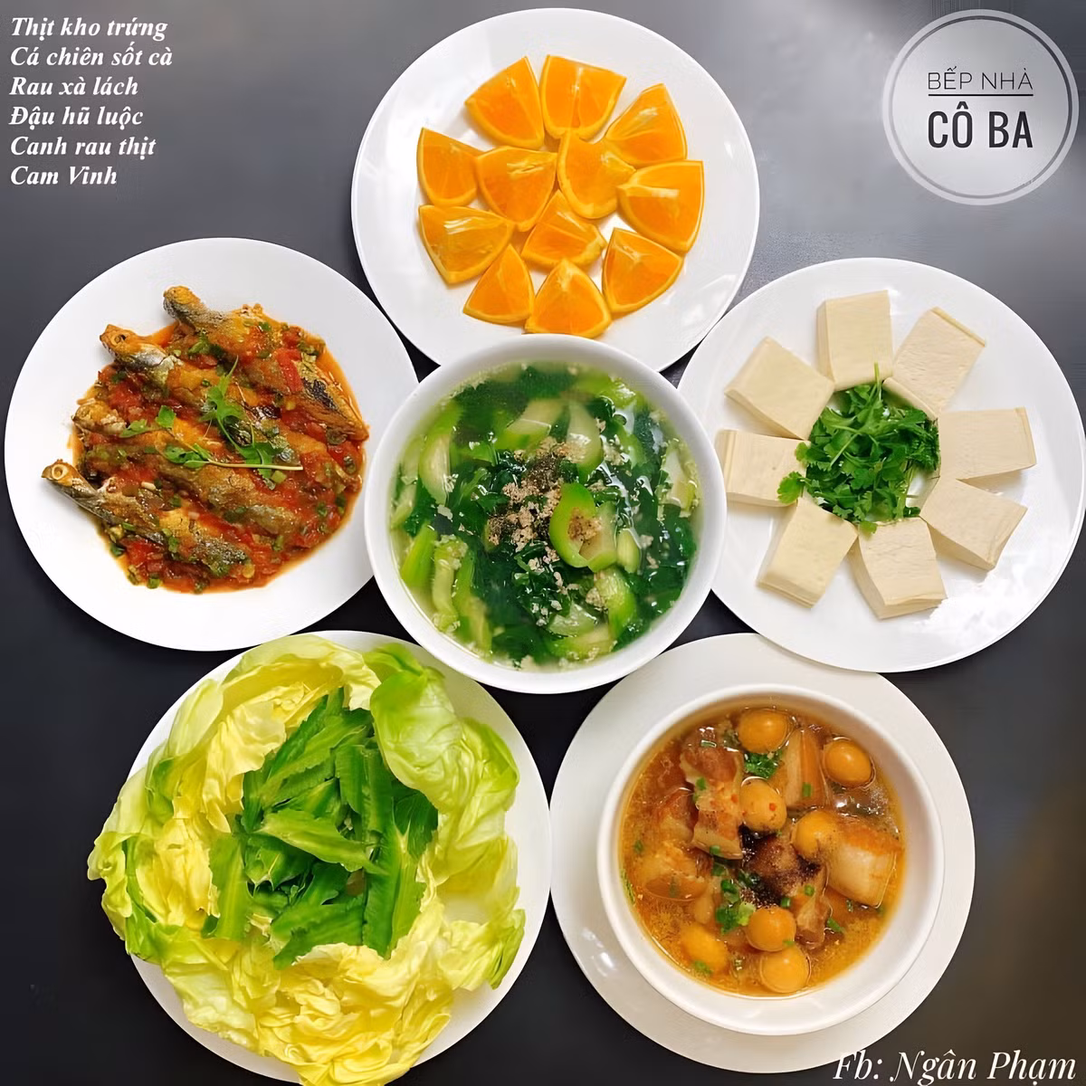 Có thể thấy tác giả của mâm cơm này rất khéo tay khi cách bày biện bài trí cũng chỉn chu, gọn gàng.