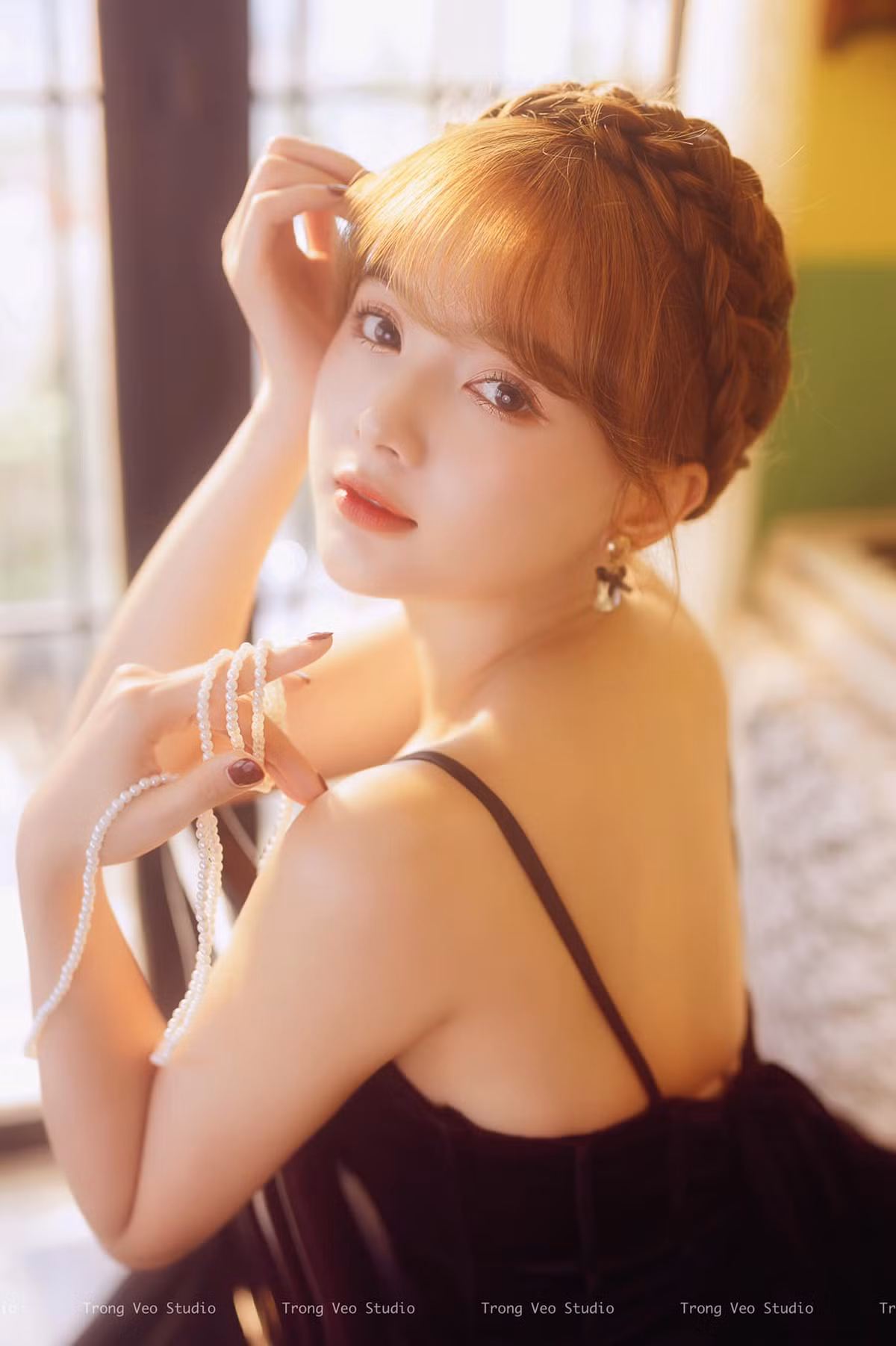 Gương mặt xinh như búp bê là những gì mà dân mạng dành cho Lê Lý Lan Hương ở mỗi bức ảnh.