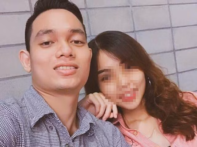 Đối với người con gái, nhan sắc là điều cực kỳ quan trọng, đặc biệt là đối với một cô nhân viên chăm sóc khách hàng năng động, xinh đẹp như Lê Lan Vy. Cuộc sống của cô nàng sẽ rẽ sang một trang mới khó khăn hơn rất nhiều.